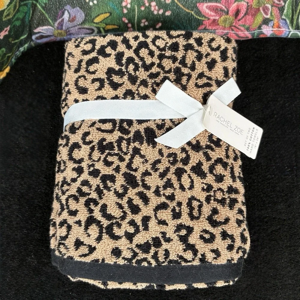 RACHEL ZOE  100% Cotton SET 2 HAND Towels REVERSIBLE LEOPARD PRINT NEW AUTHENTIC